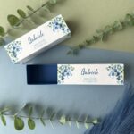 Scatola personalizzata Cresima con decorazioni blu e verdi